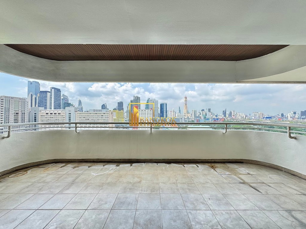 รูป Tower Park | Very Spacious 3 Bedroom Condo in Nana Area - BR13154CD - รูปที่ 7/54