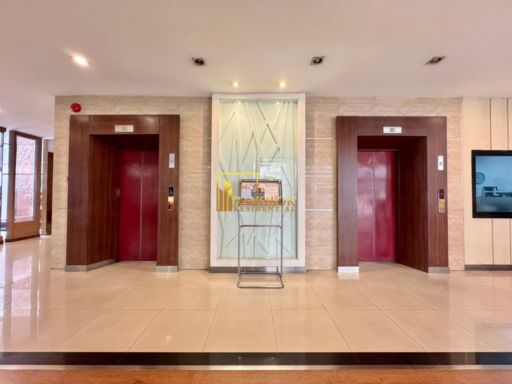 picture Baan Sathorn | Exceptional 4 Bedroom Penthouse in Prime Area - BR19428CD - 37/39