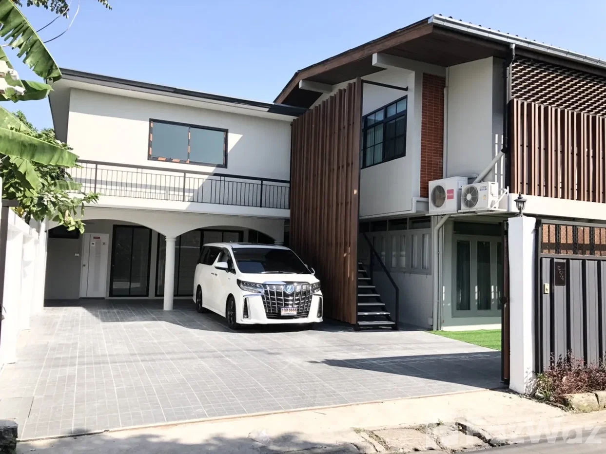รูป บ้านเดี่ยวให้เช่า 8 ห้องนอน ใน ลาดพร้าว, กรุงเทพมหานคร 6562486 - รูปที่ 1/23