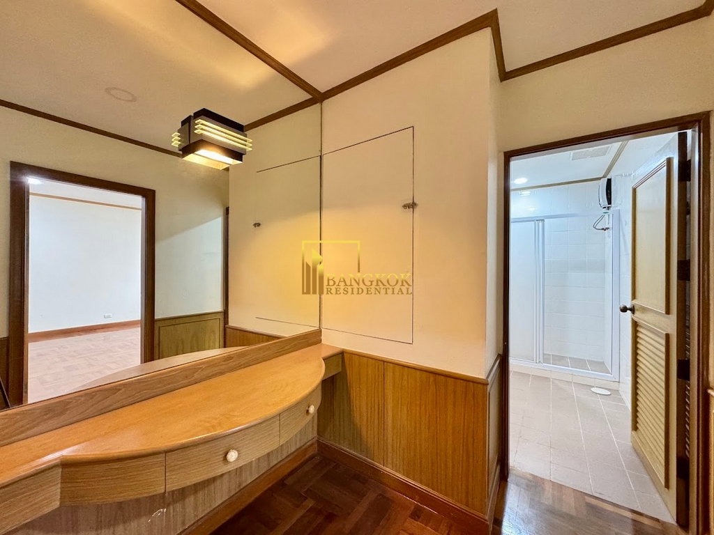รูป Tower Park | Very Spacious 3 Bedroom Condo in Nana Area - BR13154CD - รูปที่ 28/54