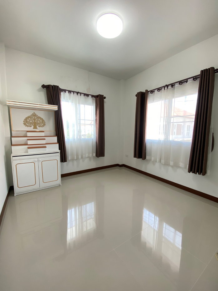 รูป บ้านแฝด ใกล้ นิคมอมตะซิตี้ เมืองชลบุรี - รูปที่ 11/17