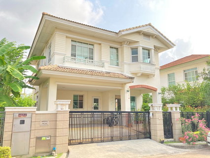 รูปภาพ House for rent 61.4 square wah, 3 bedrooms, 3 bathrooms, 2 parking spaces Nantawan Kingkaew Village (Soi Kingkaew 31/3)