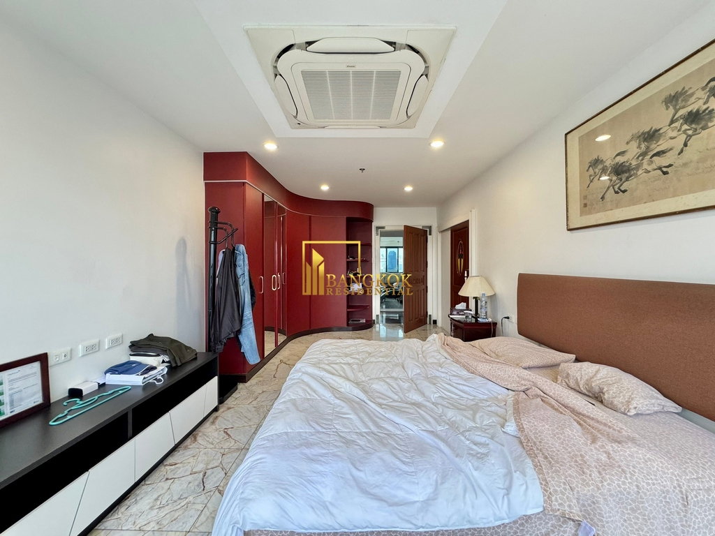 picture Baan Sathorn | Exceptional 4 Bedroom Penthouse in Prime Area - BR19428CD - 13/39