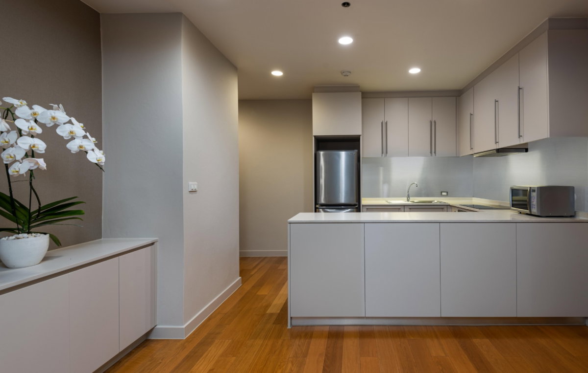รูป 2 Bedroom condo , River view , Full service at Chatrium Residence Riverside , Charoenkrung  - รูปที่ 10/16