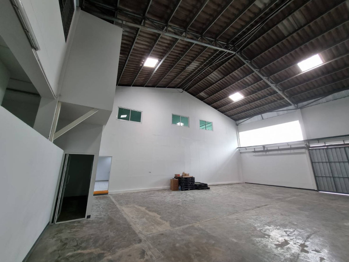 รูป 🏢 ให้เช่า อาคารสำนักงาน พร้อมคลังสินค้า (Warehouse + Office) ซอยรามคำแหง 4 (สมานมิตร) - รูปที่ 7/13
