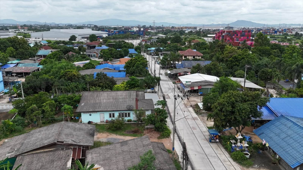 รูป เพียง 1.1 ล้านบาท! ที่ดินผังเมืองสีม่วงลาย 88 ตร.ว. ศรีราชา ทำเลทองสำหรับธุรกิจ - รูปที่ 5/12