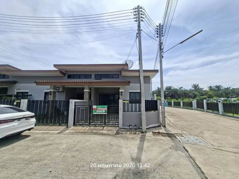 ทาวน์เฮ้าส์ 26.2 ตร.วา สุขสบาย 3 ปลวกแดง ระยอง 1.7M