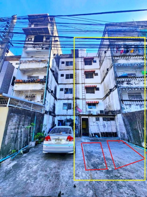 รูป ทาสีใหม่ ให้เช่าอาคาร 4.5ชั้นBTSอ่อนนุช 1กม. สุขุมวิท81 มี2 7-11 ในซอย 30ม. และ100ม. แอร์3 - รูปที่ 1/8