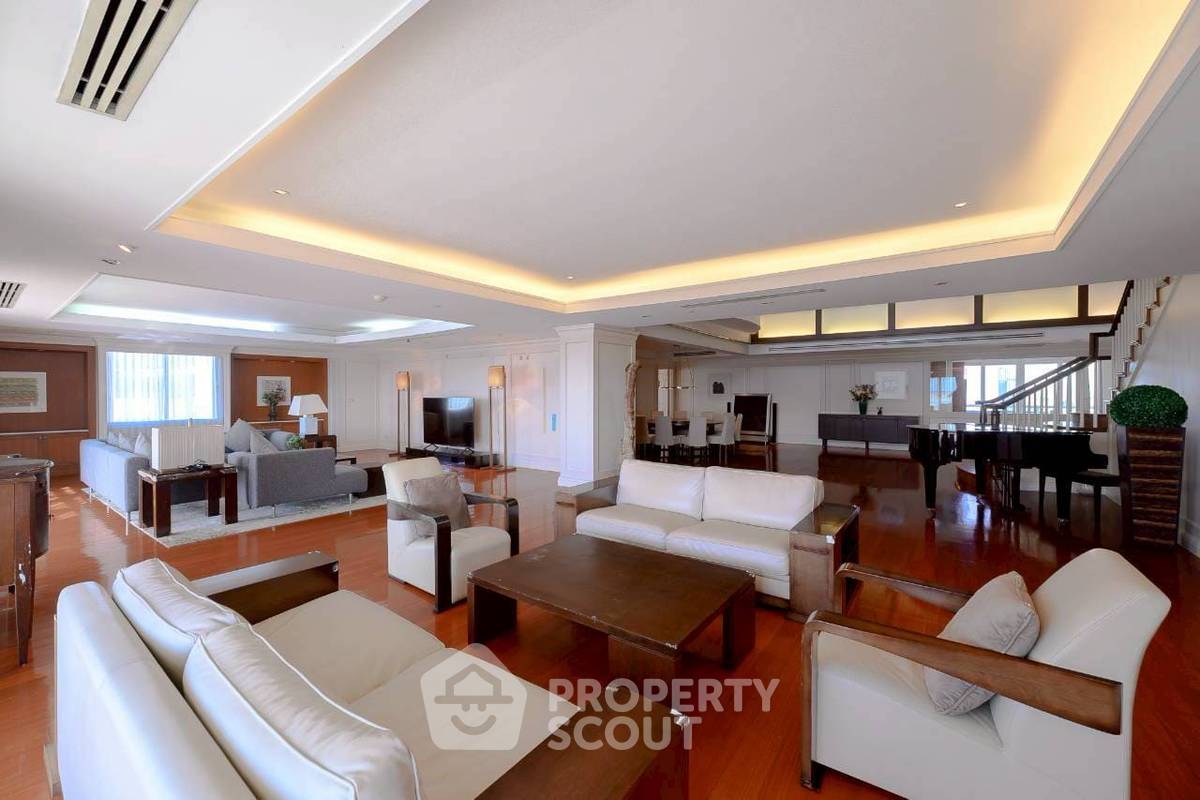 รูป คอนโด 5 ห้องนอน 698 ตร.ม. ชั้น 43 ที่ Las Colinas ใกล้ BTS อโศก 100 ม. (ID 2738708) - รูปที่ 15/16