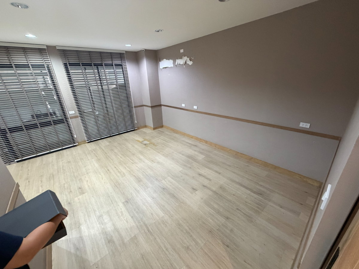 รูป 🔥 ขาย Home Office ทำเลราชพฤกษ์ | ทุบรวม 2 ยูนิต พื้นที่ใช้สอยขนาดใหญ่ คุ้มมาก! 📍ดีไซน์ Modern เหมาะทั้งอยู่อาศัย + ทำออฟฟิศ / คลินิก / บริษัท - รูปที่ 13/14