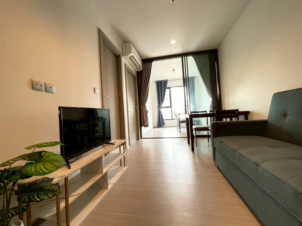 รูป ให้เช่า! Life Asoke-Rama 9 | 1 Bedroom Plus 40 ตร.ม. | เฟอร์นิเจอร์ เครื่องใช้ไฟฟ้าครบ พร้อมอยู่ - รูปที่ 1/12