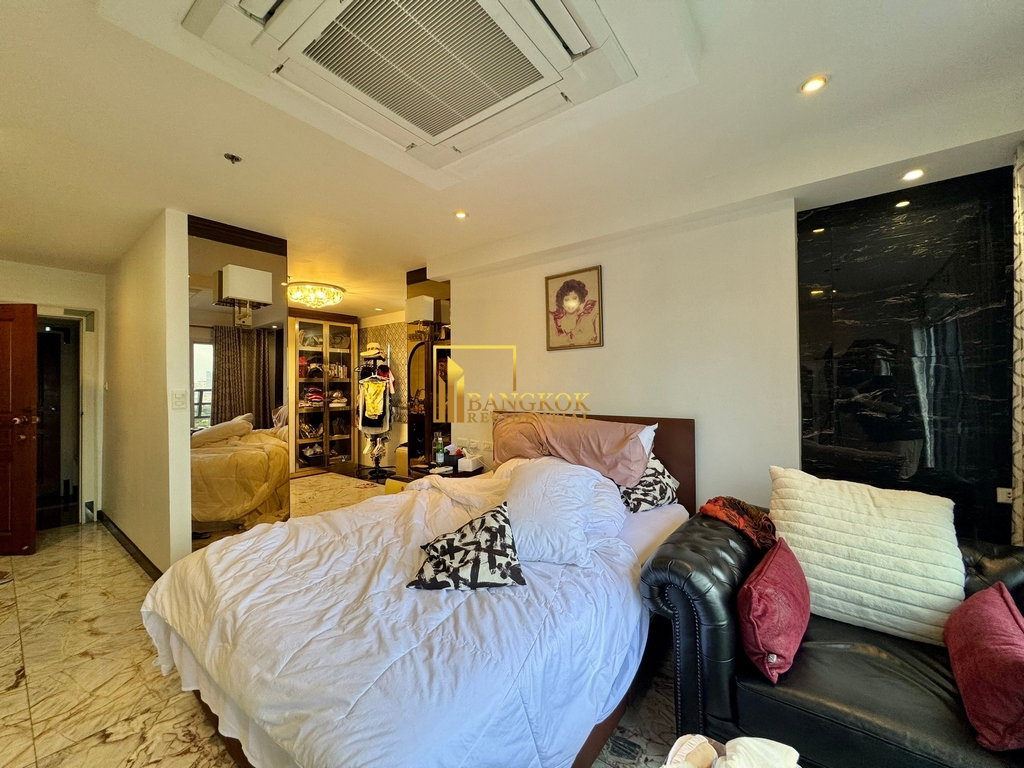 picture Baan Sathorn | Exceptional 4 Bedroom Penthouse in Prime Area - BR19428CD - 21/39