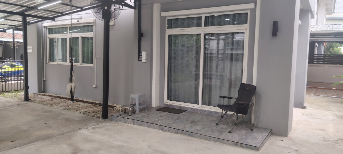 รูป บ้านเดี่ยว 2 ชั้น 4 ห้องนอน 3 ห้องน้ำ พื้นที่ใช้สอย 160 ตร.ม. พร้อมพื้นที่มีหลังคา 200 ตร.ม. เหมาะสำหรับอยู่อาศัย สำนักงาน หรือเวิร์กช็อป – ศรีราชา - รูปที่ 7/41