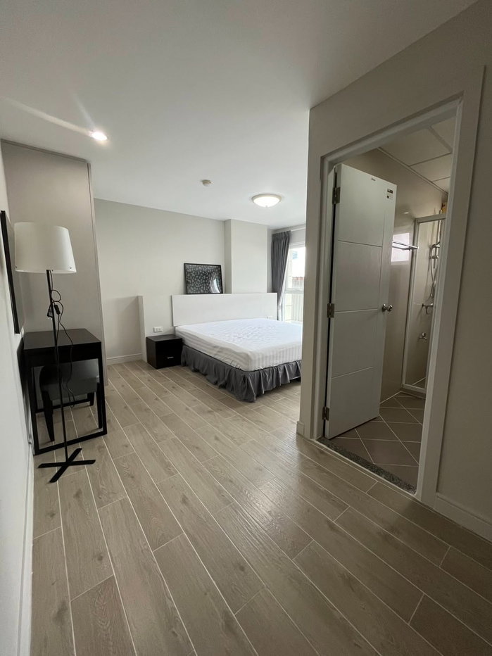 picture 2 Bed 2 Bath Condo for rent (near MRT Si iam station - yellow Line) - 3/10