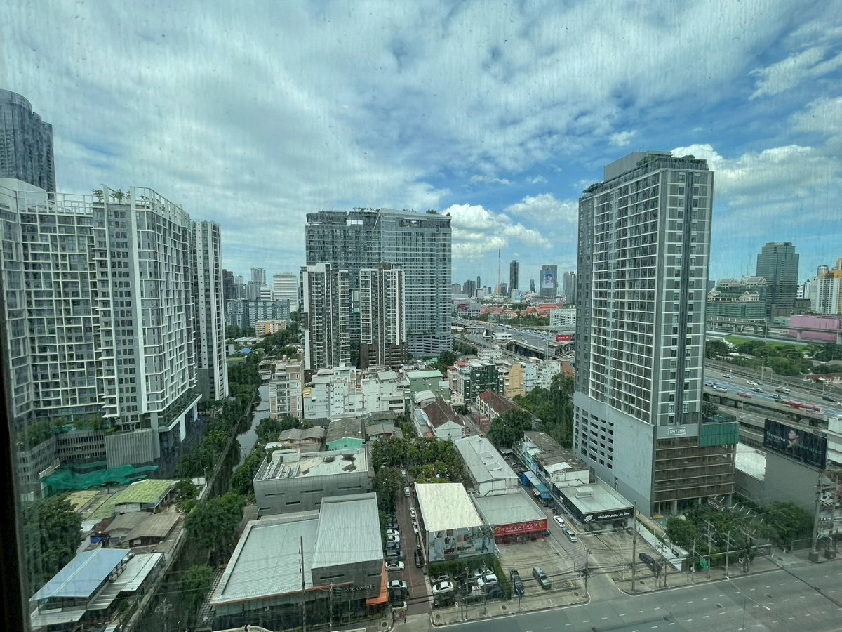 รูป ให้เช่า! Life Asoke-Rama 9 | 1 Bedroom Plus 40 ตร.ม. | เฟอร์นิเจอร์ เครื่องใช้ไฟฟ้าครบ พร้อมอยู่ - รูปที่ 6/12