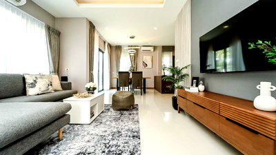 Houses for sale  Yak Jay Market : Luxury House 2Storey for Sale Bang Saray Sattahip