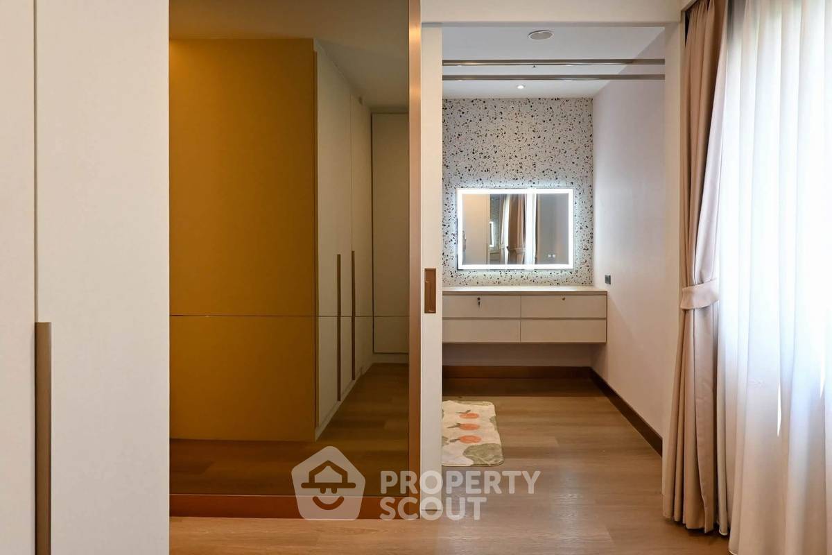 รูป คอนโด 2 ห้องนอน 96 ตร.ม. The Royal Place 2 ใกล้ BTS ราชดำริ 200 ม. (ID 3068915) - รูปที่ 10/12