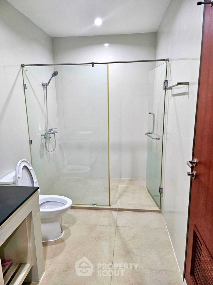 รูป คอนโด 2 ห้องนอน The Wellington Condominium ใกล้รามคำแหง หัวหมาก (ID 3066970) - รูปที่ 10/13