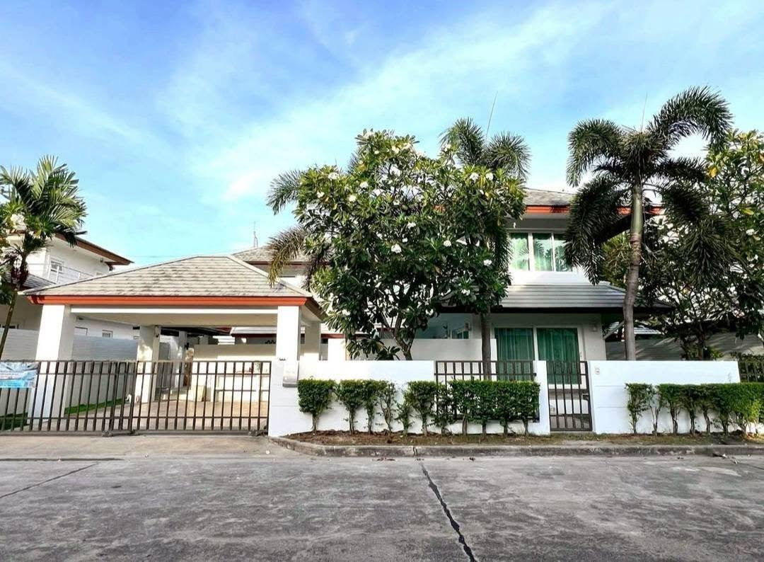 picture 🔥 Pool Villa for Sale in Pattaya – Beachfront Project with Private Pool & Private Beach Access - 1/19
