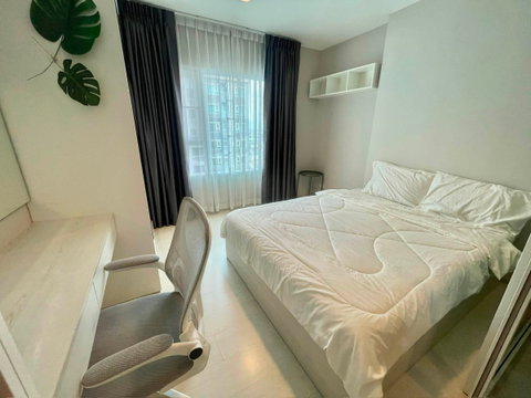 AS2180 Aspire Erawan Condo For Rent