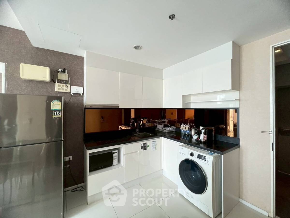 รูป คอนโด 2 ห้องนอน ชั้น 24 ที่ Up Ekamai ใกล้ ARL รามคำแหง (ID 3069595) - รูปที่ 2/8