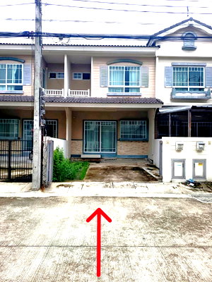 Townhouses for sale Assumption University Bang Na Campus : For Sale : Townhome at Villaggio Bangna (ABAC) – a premium project by Land & Houses. Conveniently located near Bangna-Trad Road, ABAC Bangna