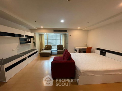 1-BR Condo At The Trendy Condominium Near BTS Nana (200m) (ID 3069520)