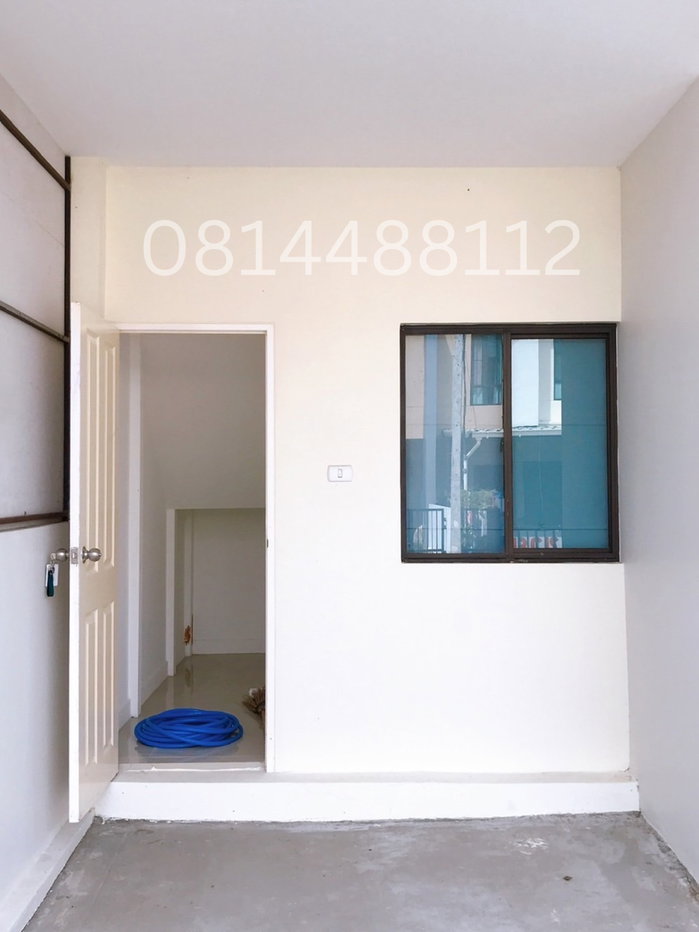 picture Two-story townhome, 3 Bedrooms, 2 Bathrooms, 1 Storage room and 2 parking space - 10/12