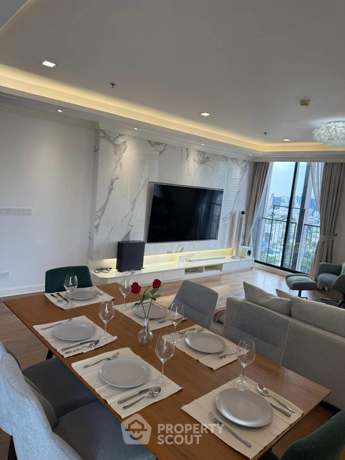 รูป คอนโด 3 ห้องนอน ขาย Noble Be 33 ชั้น 28 ใกล้ BTS พร้อมพงษ์ (ID 3038983) - รูปที่ 1/10