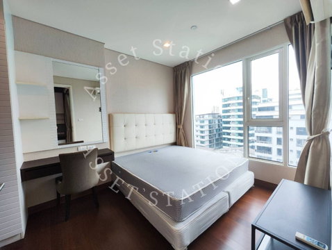Available for rent ✨IVY Thonglor, luxuriously decorated unit with full furnishings, ready to move in immediately! 💎Near BTS Thonglor.