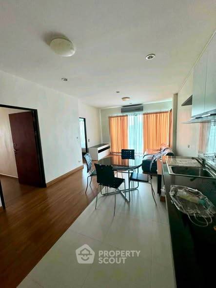 รูป คอนโด 2 ห้องนอน The Wellington Condominium ใกล้รามคำแหง หัวหมาก (ID 3066970) - รูปที่ 2/13