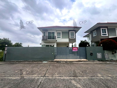 ขายบ้านเดี่ยว : บ้านเดี่ยว 2 ชั้น หลังมุม บรรยากาศร่มรื่น ถ.ราชพฤกษ์ ใกล้โรบินสัน ราชพฤกษ์ เดินทางสะดวกสบาย