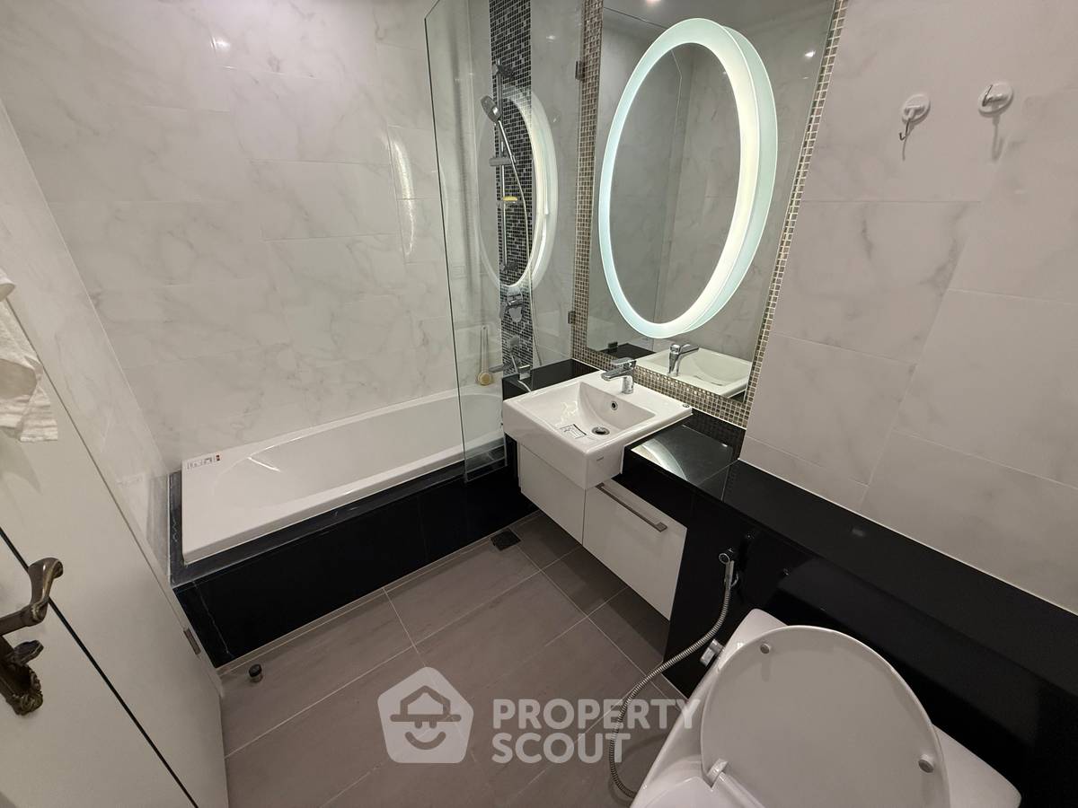 รูป คอนโด 3 ห้องนอน ชั้น 30 Supalai Oriental Sukhumvit 39 MRT เพชรบุรี (ID 3068893) - รูปที่ 18/19