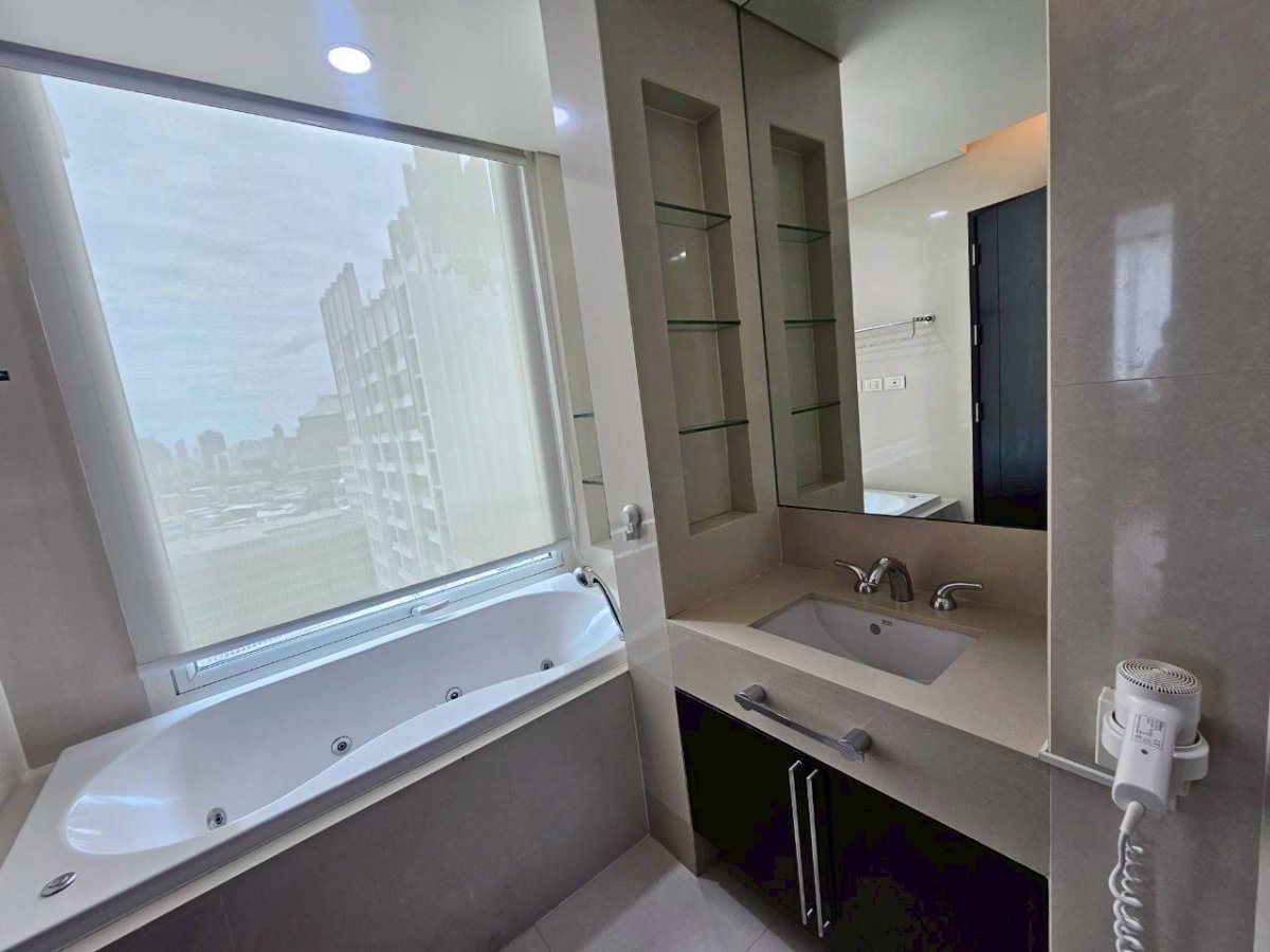 รูป For Rent Condo The Park Chidlom, 2 Bed, 3 Bath, 1 Maid - รูปที่ 8/14
