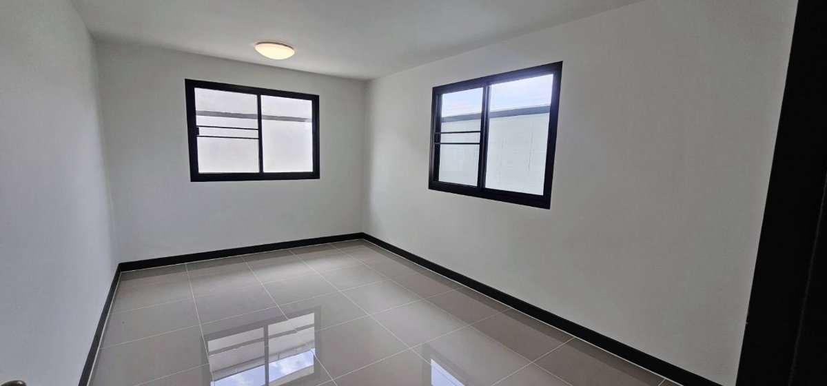 picture S2986 House For Sale Minburi Garden Home - 7/11