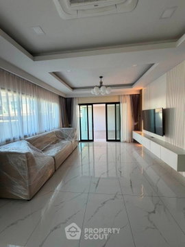 ให้เช่า ทาวน์เฮ้าส์ 5 ห้องนอน โชคชัยวิลเลจ 9 โซนพัทยาตะวันออก (ID 3064873)