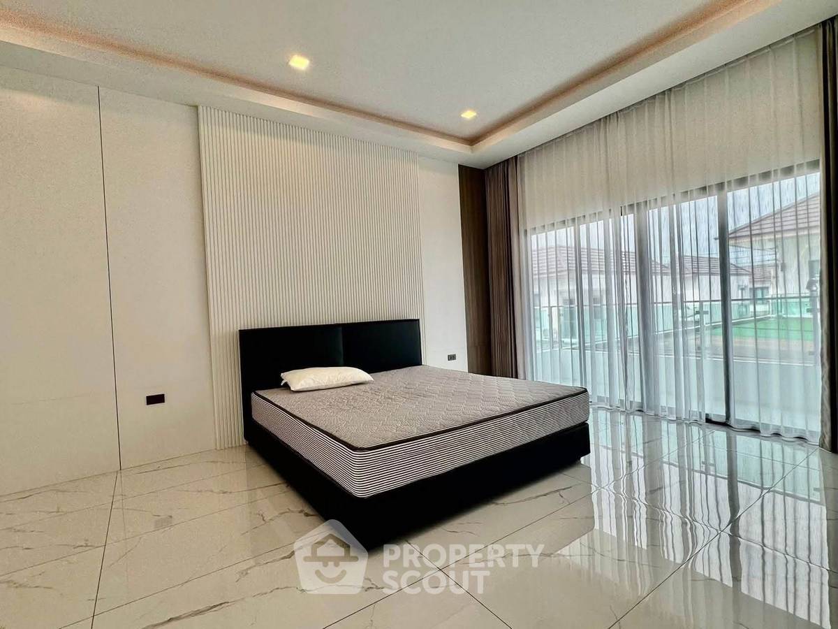 รูป ให้เช่า ทาวน์เฮ้าส์ 5 ห้องนอน โชคชัยวิลเลจ 9 โซนพัทยาตะวันออก (ID 3064873) - รูปที่ 12/12
