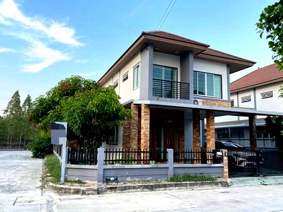 ขายบ้านเดี่ยว : ขายบ้านเดี่ยว บางแสน หมู่บ้านอรินสิริ สปอร์ตวิลเลจ เดินทางสะดวก