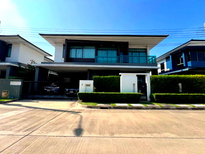 บ้านเดี่ยวให้เช่า :  บ้านเดี่ยว หมู่บ้านเศรษฐสิริ กรุงเทพกรีฑา บ้านเดี่ยวสไตล์โมเดิร์น พร้อมเข้าอยู่ ในโครงการคุณภาพ บนทำเลศักยภาพ ใกล้โรงเรียนนานาชาติชั้นนำ