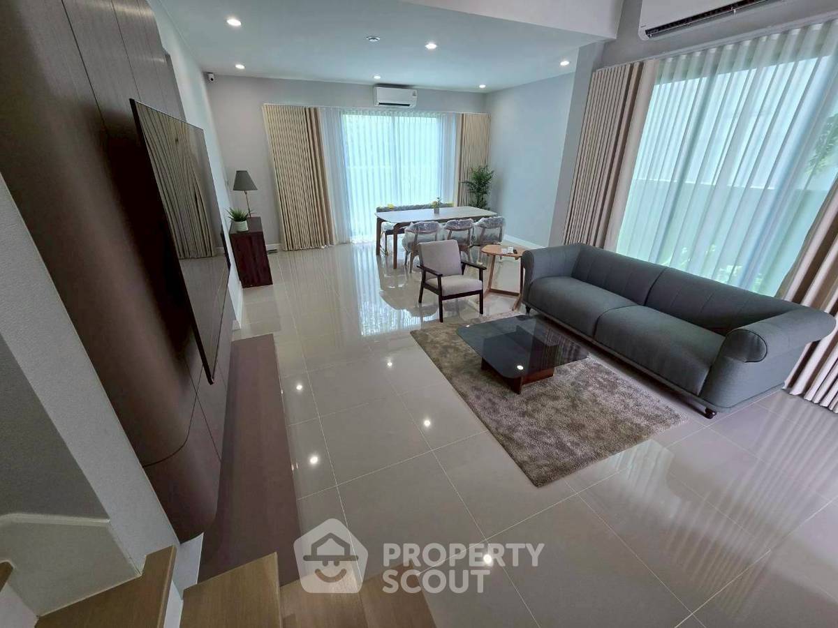 รูป บ้านเช่า 4 ห้องนอน โครงการ บ้านนินียา กรุงเทพฯ-มอเตอร์เวย์ ใกล้ ลาดกระบัง (ID 3057426) - รูปที่ 2/23