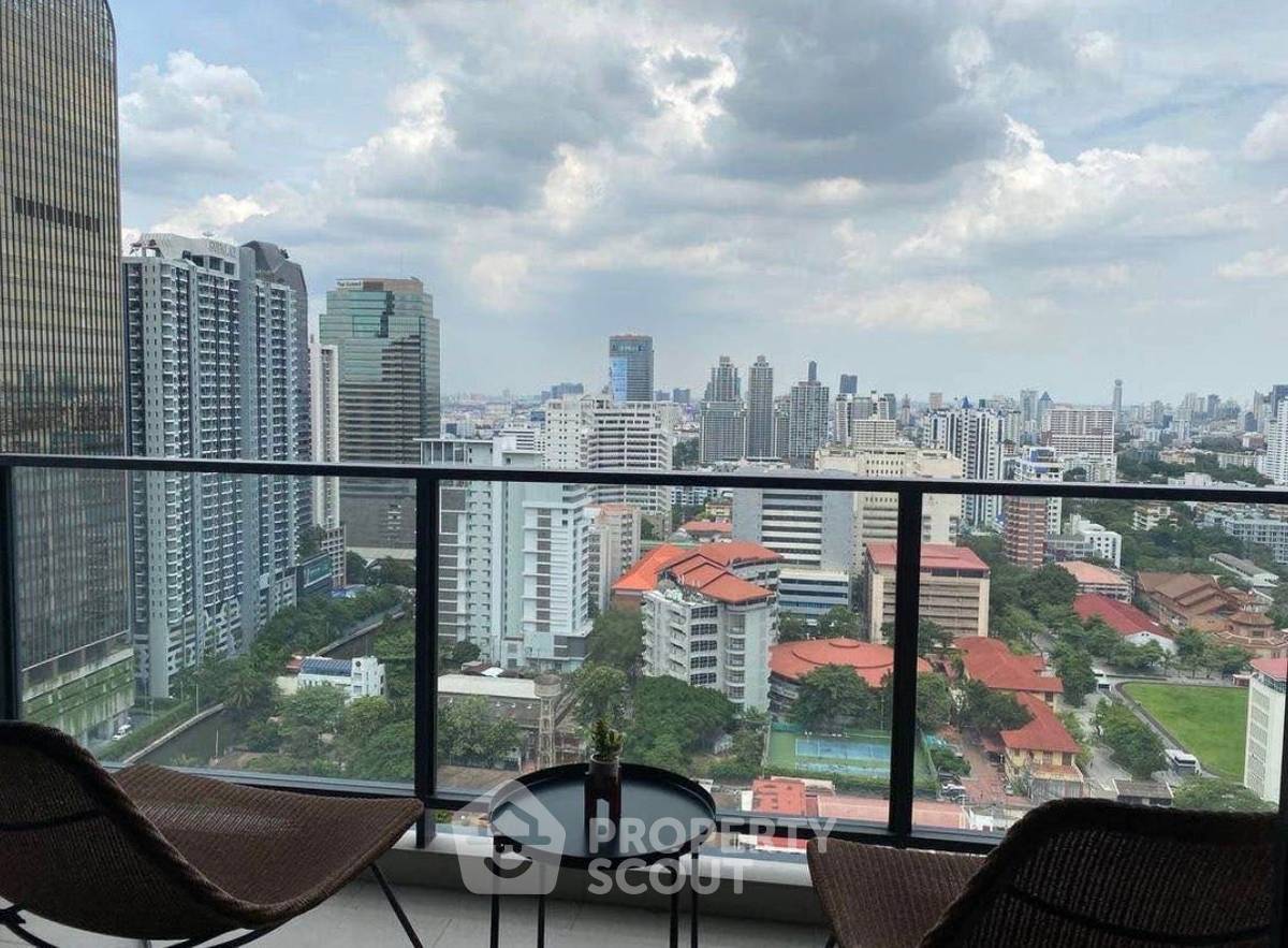 รูป คอนโด 2 ห้องนอน ชั้นสูง 25 พร้อม 85 ตร.ม. The Lofts Asoke ใกล้ MRT เพชรบุรี 300ม. (ID 513018) - รูปที่ 11/12