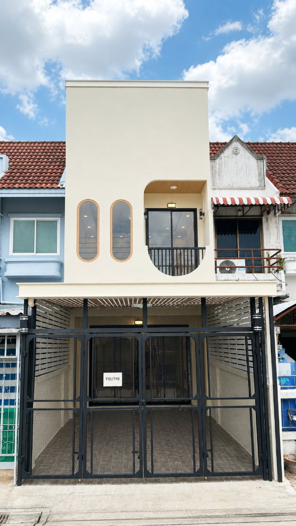 ขายทาวน์โฮม : 🏡 (ขาย) บ้านรีโนเวทพร้อมอยู่ โพธิ์แก้ว แยก 4 | ราคาเพียง 3.29 ล้านบาท ✨