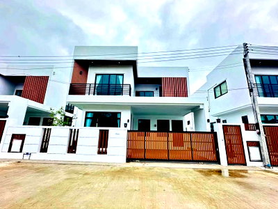Houses for sale Muang Chiang Mai Chiang Mai : 🏡Hot Sale! 2-Story Modern House, Mae Hia, Chiang Mai, Free Transfer, 5.39M THB 📞063-6649056