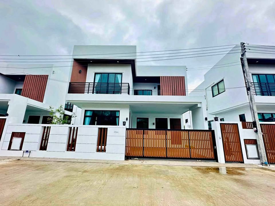 รูป 🏡ขายด่วน! บ้านเดี่ยว 2 ชั้น Modern Style แม่เหียะ เชียงใหม่ ฟรีโอน 5.39 ลบ. 📞063-6649056 - รูปที่ 1/31