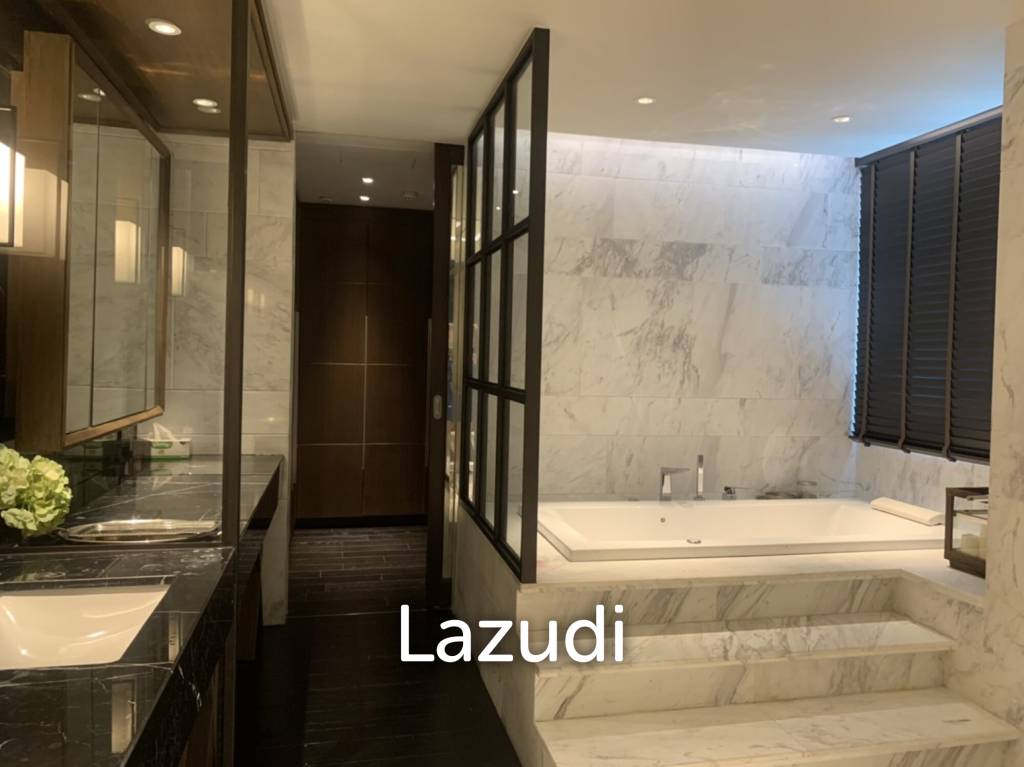รูป Duplex 3-Bed Condo on 7-8th Fl at The Crest Sukhumvit 24 - รูปที่ 8/17