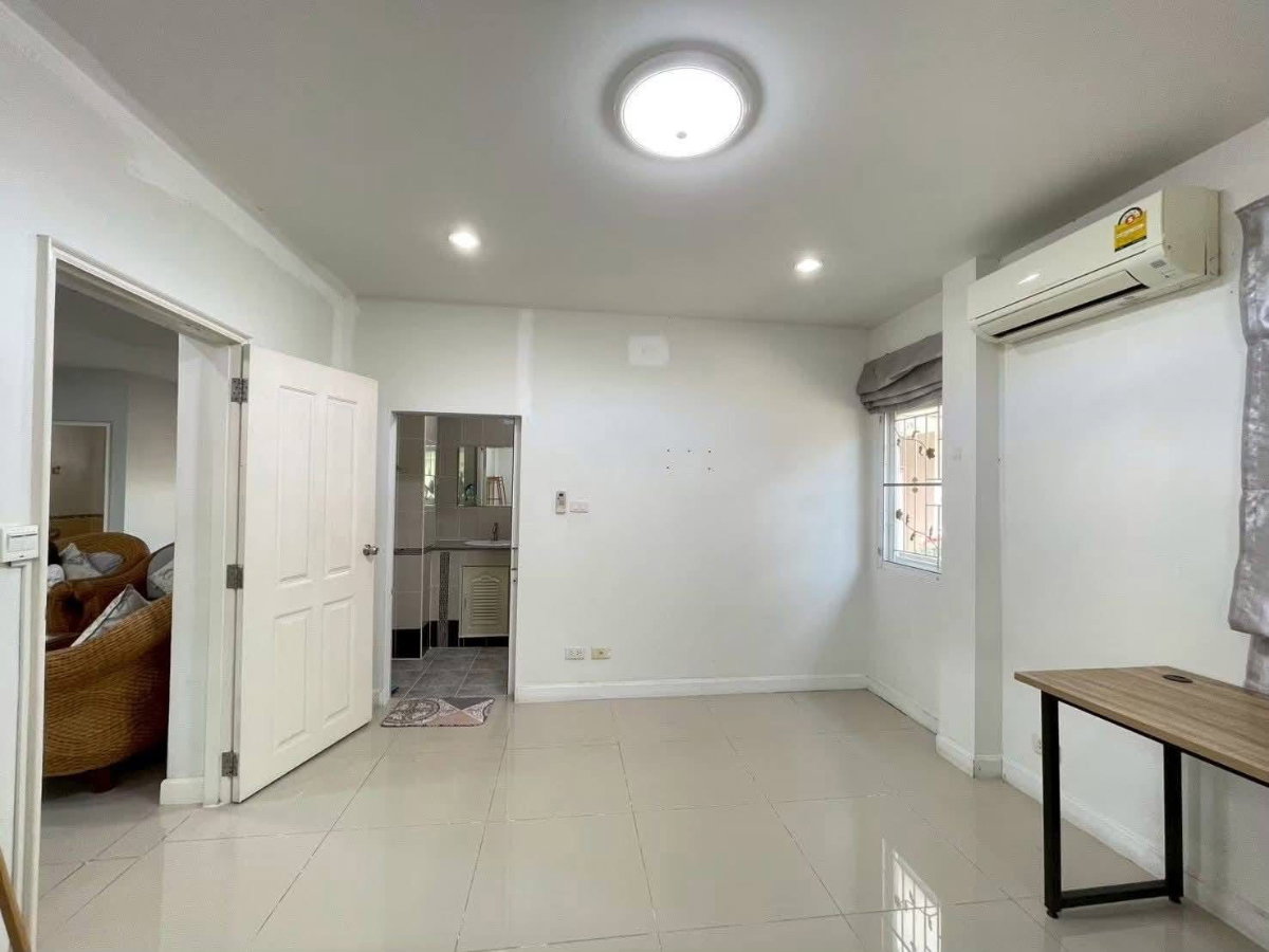 รูป บ้านให้เช่า หมู่บ้านอรสิริน 3 แถว4 แยกหลุยส์. 4ห้องนอน 4 ห้องน้ำ - รูปที่ 10/13