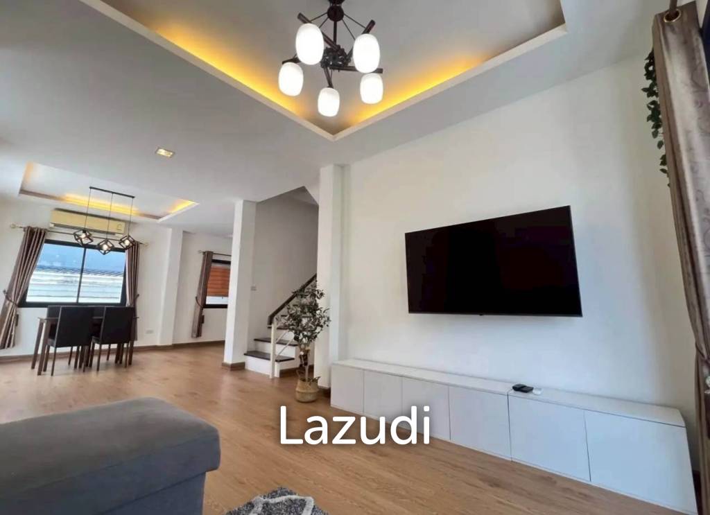รูป บ้านเดี่ยว 2 ชั้น สไตล์โมเดิร์น ที่อุไรวัน แกรนด์ วิลล่า พัทยา - รูปที่ 5/30