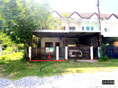 Townhouses for sale : TOWN HOUSE 21 Sq.w. Chum Phae Khon Kaen for 998,000