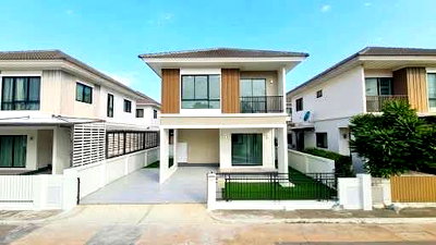 Twin houses for sale Nonthaburi : ⭐✨RH-078  House for Sale at Modi Villa Pinklao - Wongwaen ✨⭐