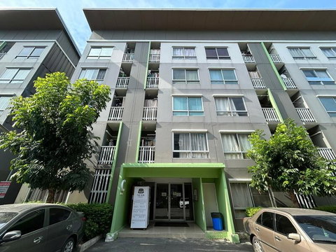 A046489 Plum Condo Ladprao 101